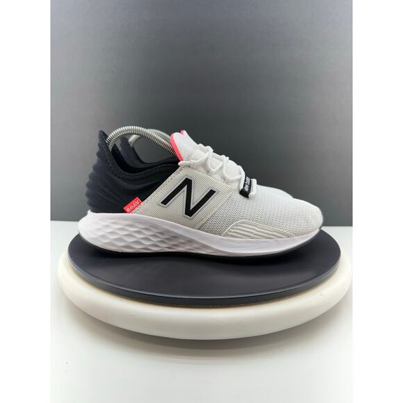 New Balance Fresh Foam Roav Womens Size 8.5 White Black Running Shoes WROAVLW - Picture 6 of 14